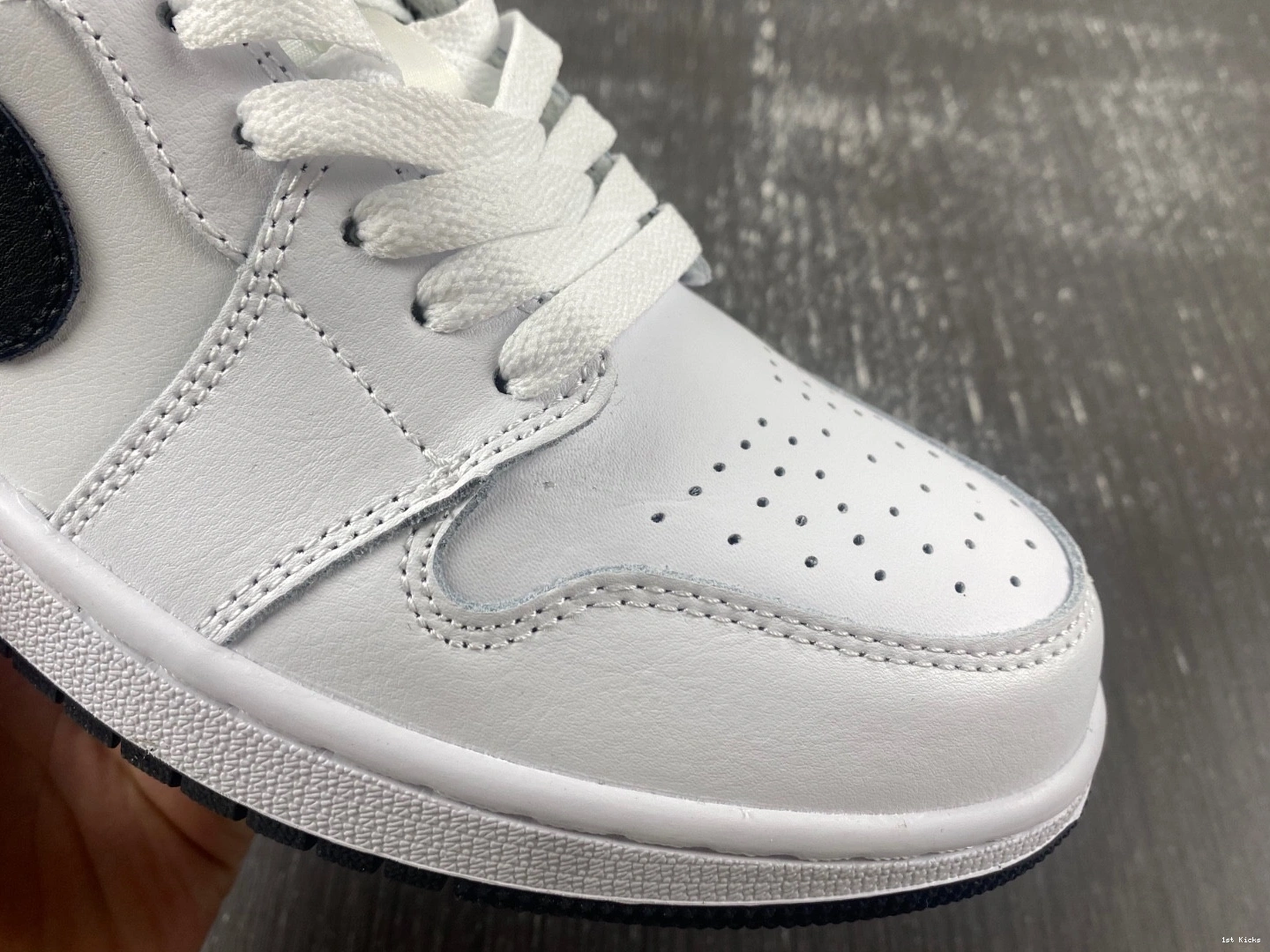 Black 1 553558-132 Low - Jordan White Men's 1028